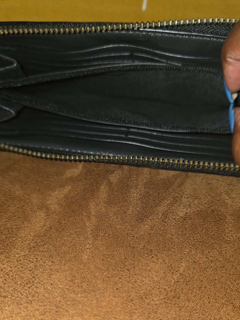 Coach Dark Brown Leather Zip Wallet with Blue Skull Patch,star,and Flag on front - Picture 7 of 8